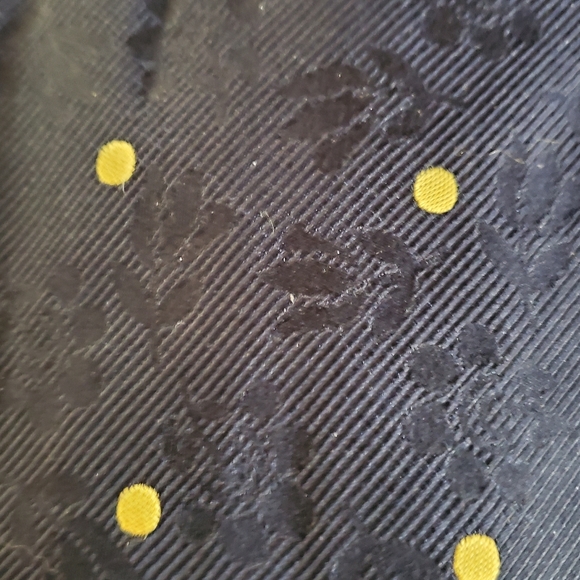 Christian Lacroix tie - Picture 2 of 3